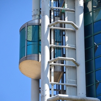 エレベーターの夢とは？夢占いの意味