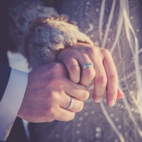 忙しい彼氏と結婚して幸せになれる？メリット・デメリットとは