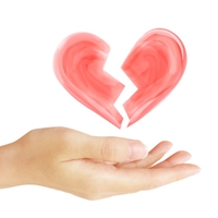 彼氏に振られた…どうやって立ち直る？振り向かせる方法とは