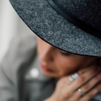 女性心理は？浮気をしやすい彼女の特徴と行動パターン