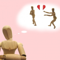 浮気をしたくせに暴言や暴力で逆ギレをされた…反省させる対処法