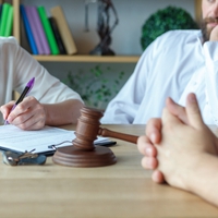 離婚を回避できる？旦那の浮気が本気になったときの正しい対応