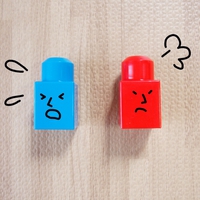 遠距離の彼氏の束縛が超うざい！別れるかの判断基準