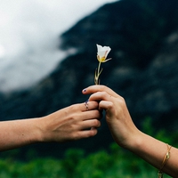 遠距離恋愛の彼氏に逆プロポーズはあり？成功するコツ