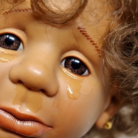 唖然...好きな人が友達と結婚していることが分かった…立ち直り方